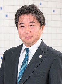 代表弁護士 山本哲也